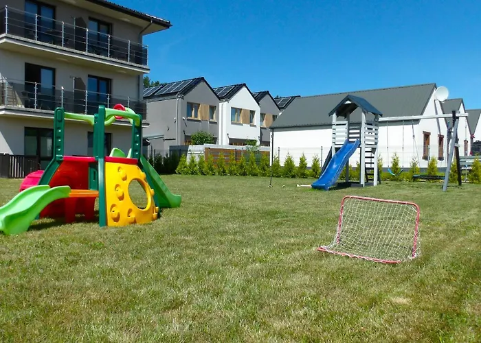 ホームステイ Goscinne Deptulki ウストカ